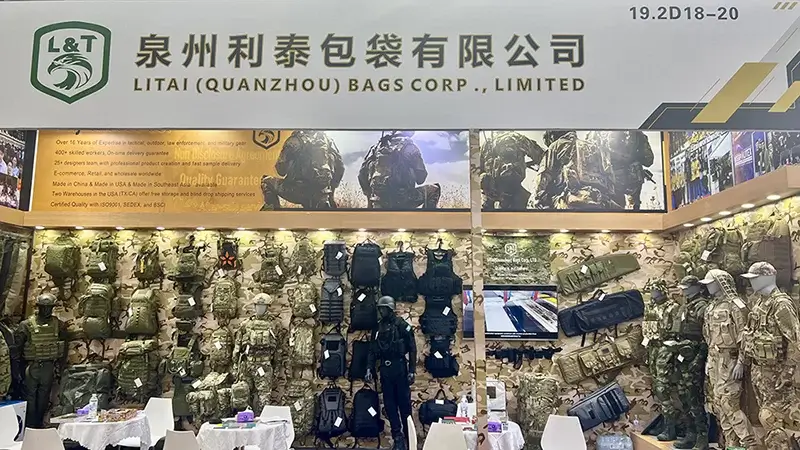 Fabricant chinois d'équipements tactiques à la foire de Canton-2024 (
