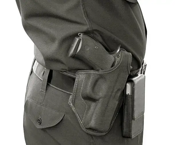 OWB Holster am Körper verdeckt tragen
