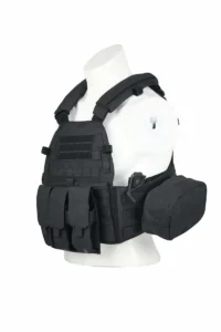 chaleco militar negro con bolsillos para cargadores