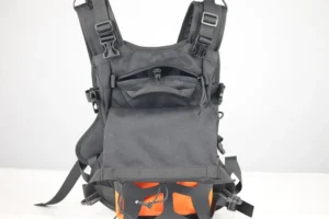 調節可能なアウトドア用ハイドレーションバッグ