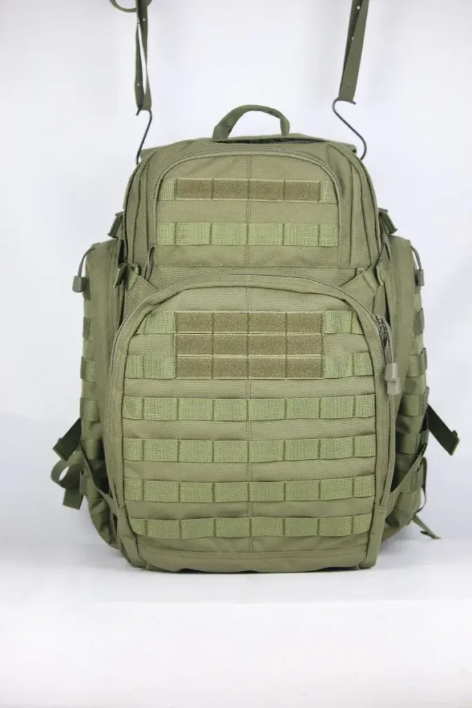 Mochila tática militar com suporte para capacete