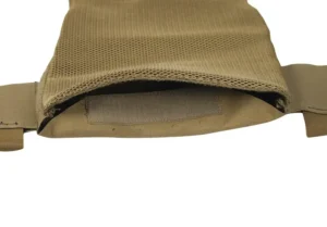 Вътрешна мрежа и затваряне с кука и примка на тактическата жилетка