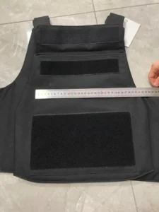 후크 앤 루프 패치 영역이 있는 블랙 전술 조끼