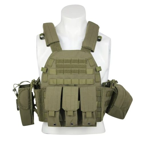 Military tactical vest with triple mag pouches