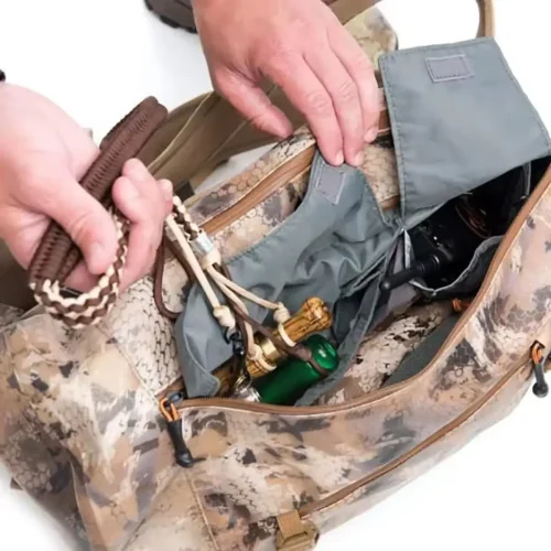 kamuflážní lovecký batoh s boční kapsou