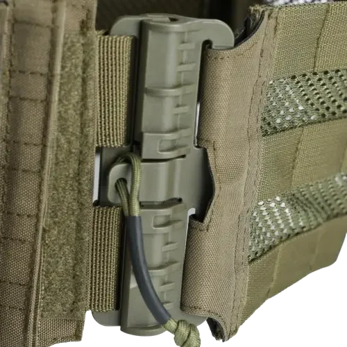 タクティカルベストのクイックリリースバックル